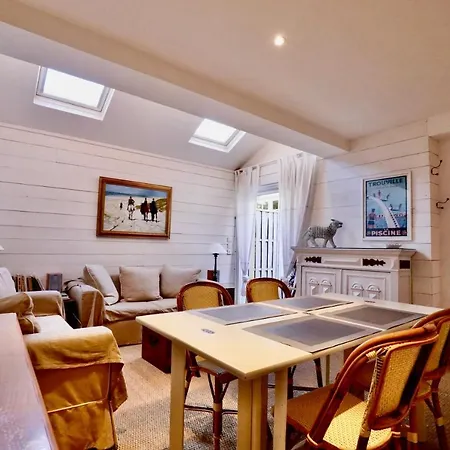Maisonnette A Trouville